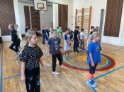 12-roztanceny-telocvik-zmeneno-na-stredni